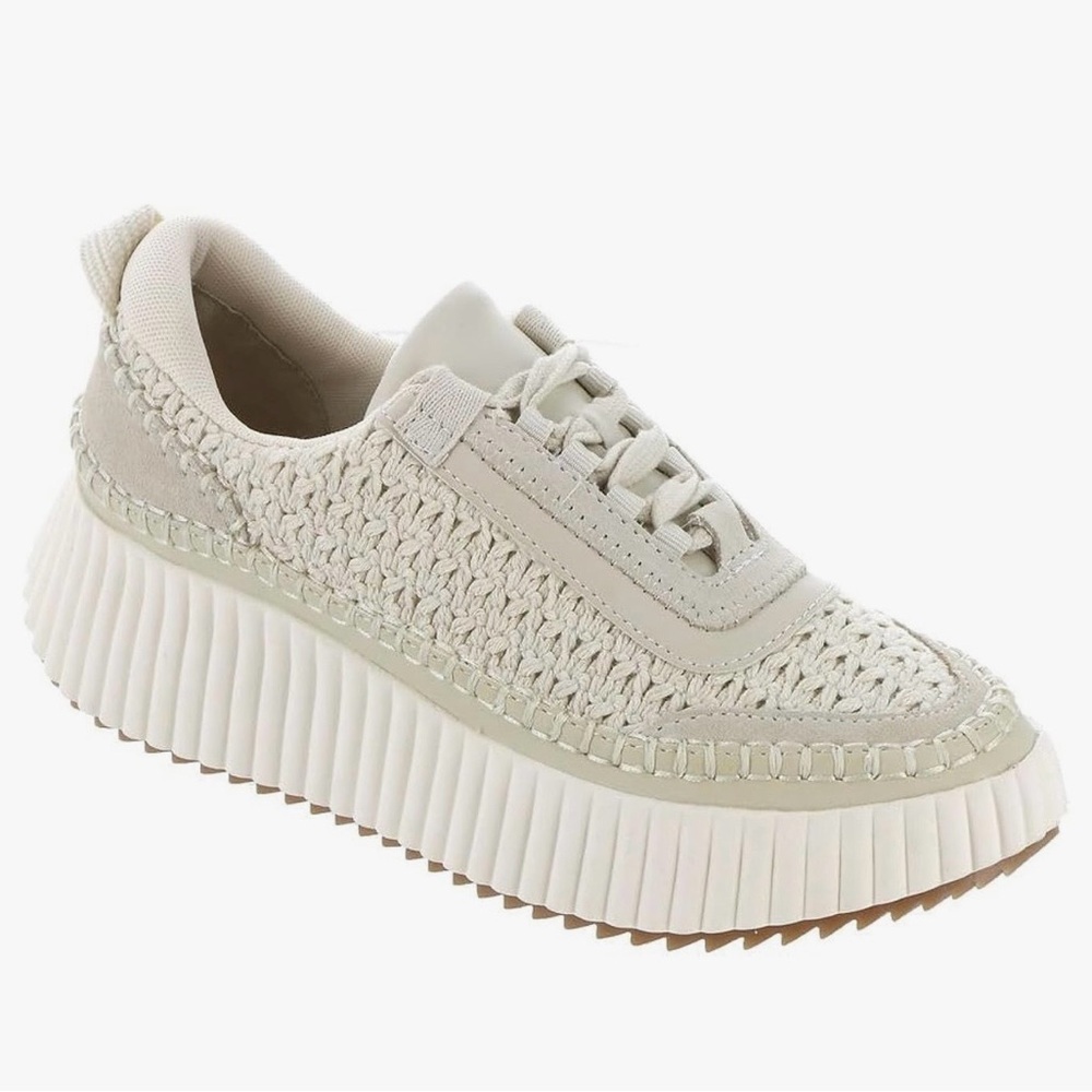 Dolce Vita Women’s Dolen
Size 9.5